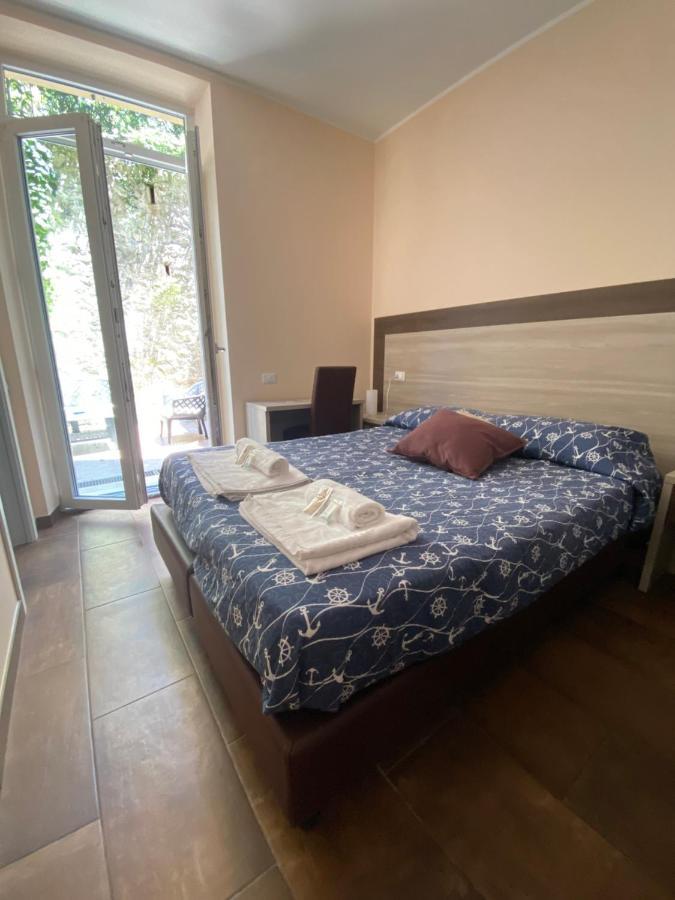 Good Night Moon Hotel La Spezia Exterior foto