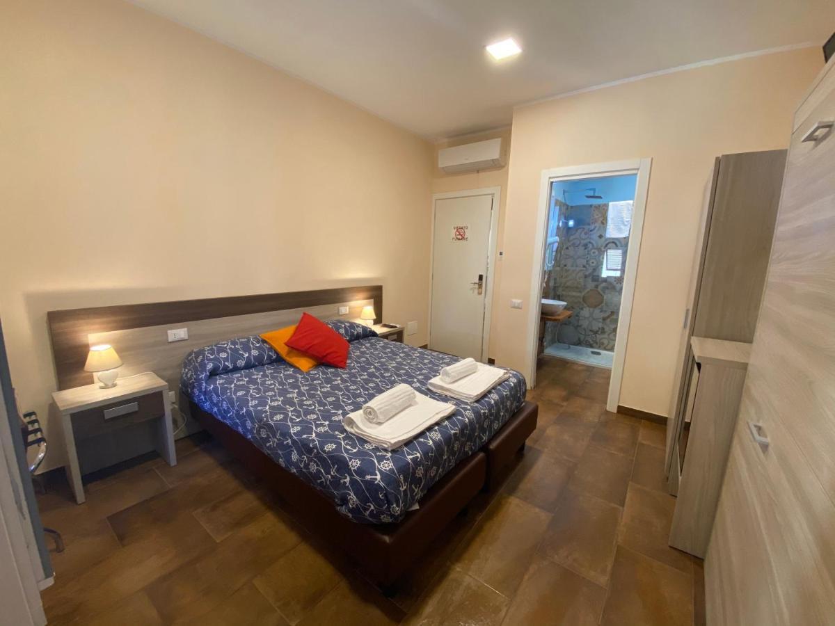 Good Night Moon Hotel La Spezia Exterior foto