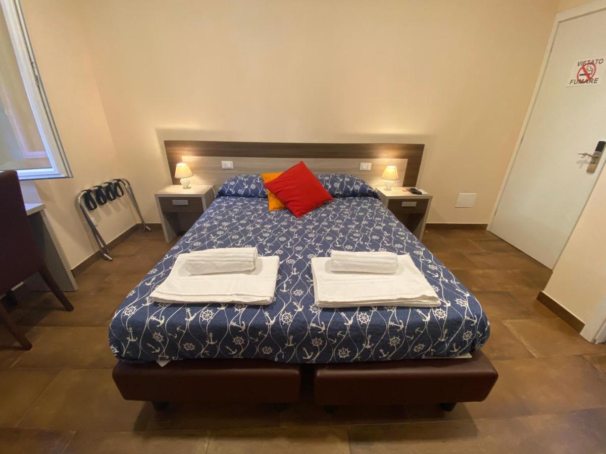Good Night Moon Hotel La Spezia Exterior foto